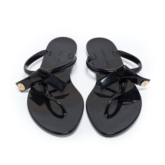 New Louis Vuitton Summer Sandals - Picture 1 of 7